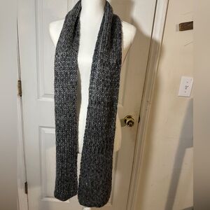 Apt 9 scarf NWT.